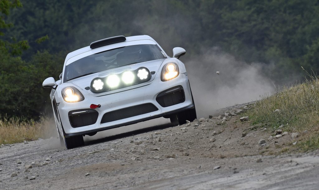 Porsche Cayman GT4