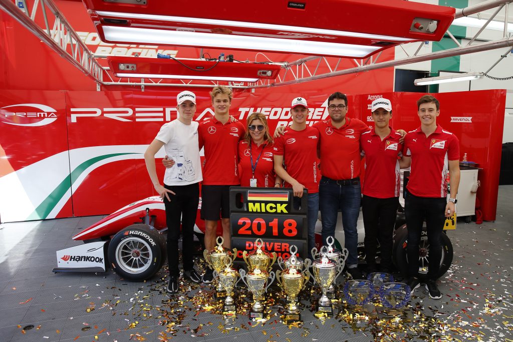 10 Robert Shvartzman (RUS, PREMA Theodore Racing, Dallara F317 – Mercedes-Benz), 7 Ralf Aron (EST, PREMA Theodore Racing, Dallara F317 - Mercedes-Benz), Angelina Ertsou (PREMA Theodore Racing), 4 Mick Schumacher (DEU, PREMA Theodore Racing, Dallara F317 – Mercedes-Benz), Rene Rosin (Team Manager PREMA Theodore Racing), 1 Guanyu Zhou (CHN, PREMA Theodore Racing, Dallara F317 - Mercedes-Benz), 8 Marcus Armstrong (ITA, PREMA Theodore Racing, Dallara F317 – Mercedes-Benz), FIA Formula 3 European Championship, round 10, Hockenheim (DEU), 12. - 14. October 2018