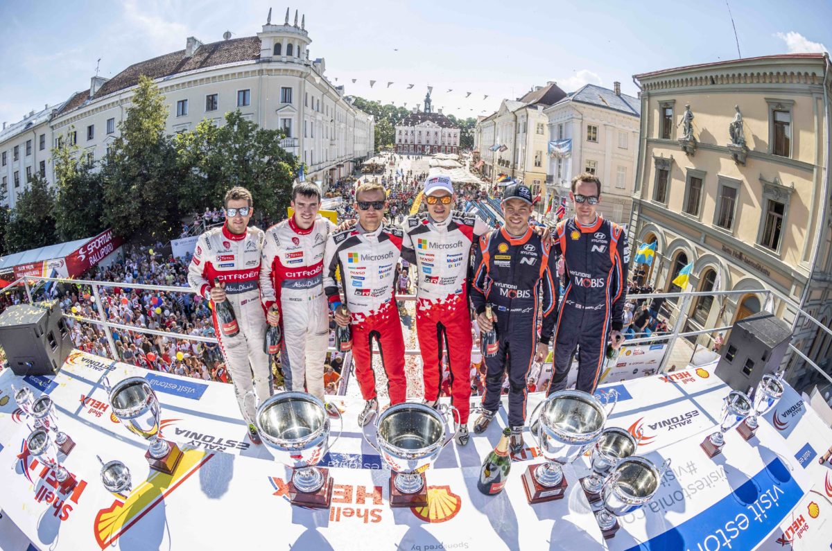 Rally ESTONIA 2018, 13.-15. juulil toimub tänavune Baltikumi suurim autospordisündmus, Shell Helix Rally Estonia. Tegu on vaieldamatult kõige esinduslikuma Rally Estoniaga, kus on stardis kolm WRC meeskonda neljast meeskonnast, kes osalevad autoralli MM-sarjas. Ralli 16 kiiruskatsest. Rally Estonia võitis ülekaalukalt Ott Tänak (Toyota Yaris WRC), kelle edu Hayden Paddoni (Hyundai i20 Coupe WRC) ees oli lõpuks 59,3 sekundit. Eelviimasel katsel purunes Hyundai piloodi autol rehv, kolmandana lõpetanud Craig Breeni (Citroen C3 WRC) päev algas kontrollpunkti hilinemise eest saadud ajakaristusega ning piruetiga 12. katsel.