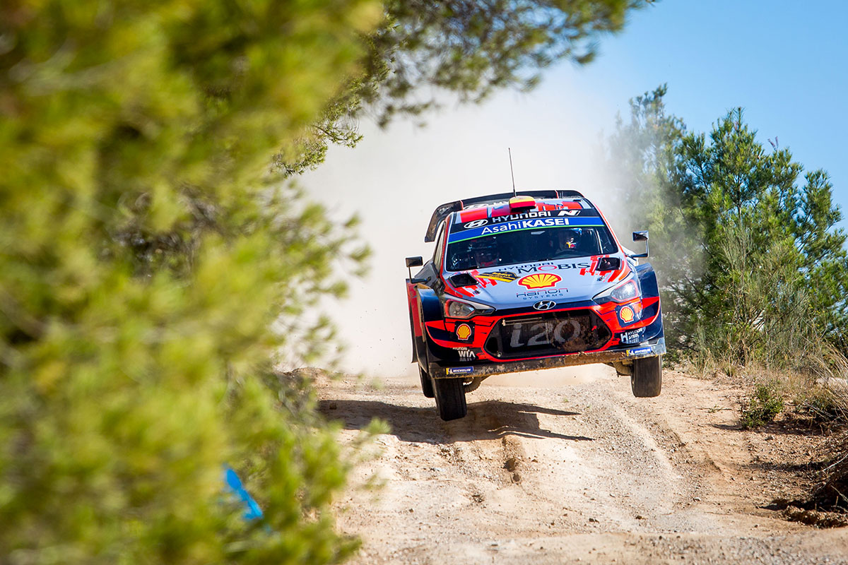 2019 FIA World Rally Championship Round 13 Rally de España 24-27 October 2019 Day 1, Action, Dani Sordo, Carlos Del Barrio, Hyundai i20 Coupe WRC Photographer: Fabien Dufour Worldwide copyright: Hyundai Motorsport GmbH