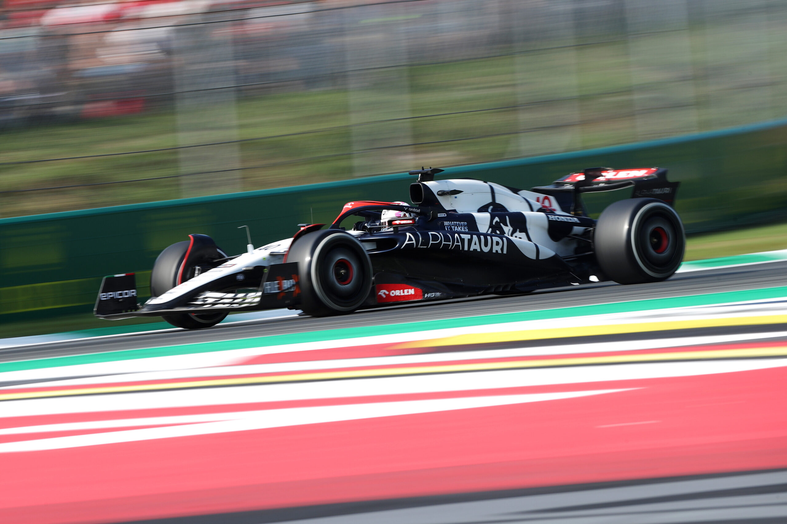 MONZA, ITALY - SEPTEMBER 02: Liam Lawson of New Zealand driving the (40) Scuderia AlphaTauri AT04 on track during qualifying ahead of the F1 Grand Prix of Italy at Autodromo Nazionale Monza on September 02, 2023 in Monza, Italy