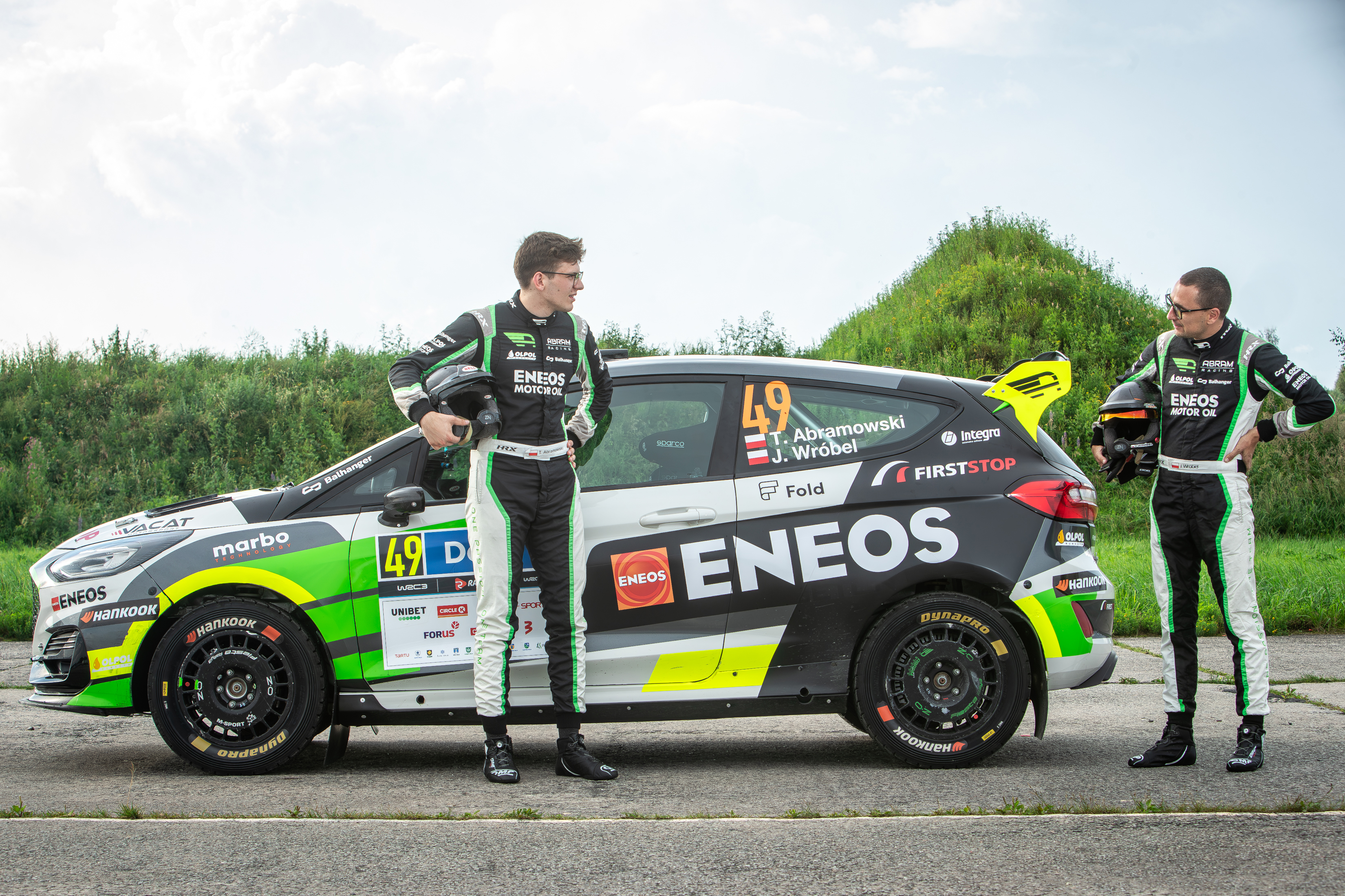 Czas na debiut w WRC. Tymek Abramowski i Jakub Wróbel wystartują w Rajdzie Estonii