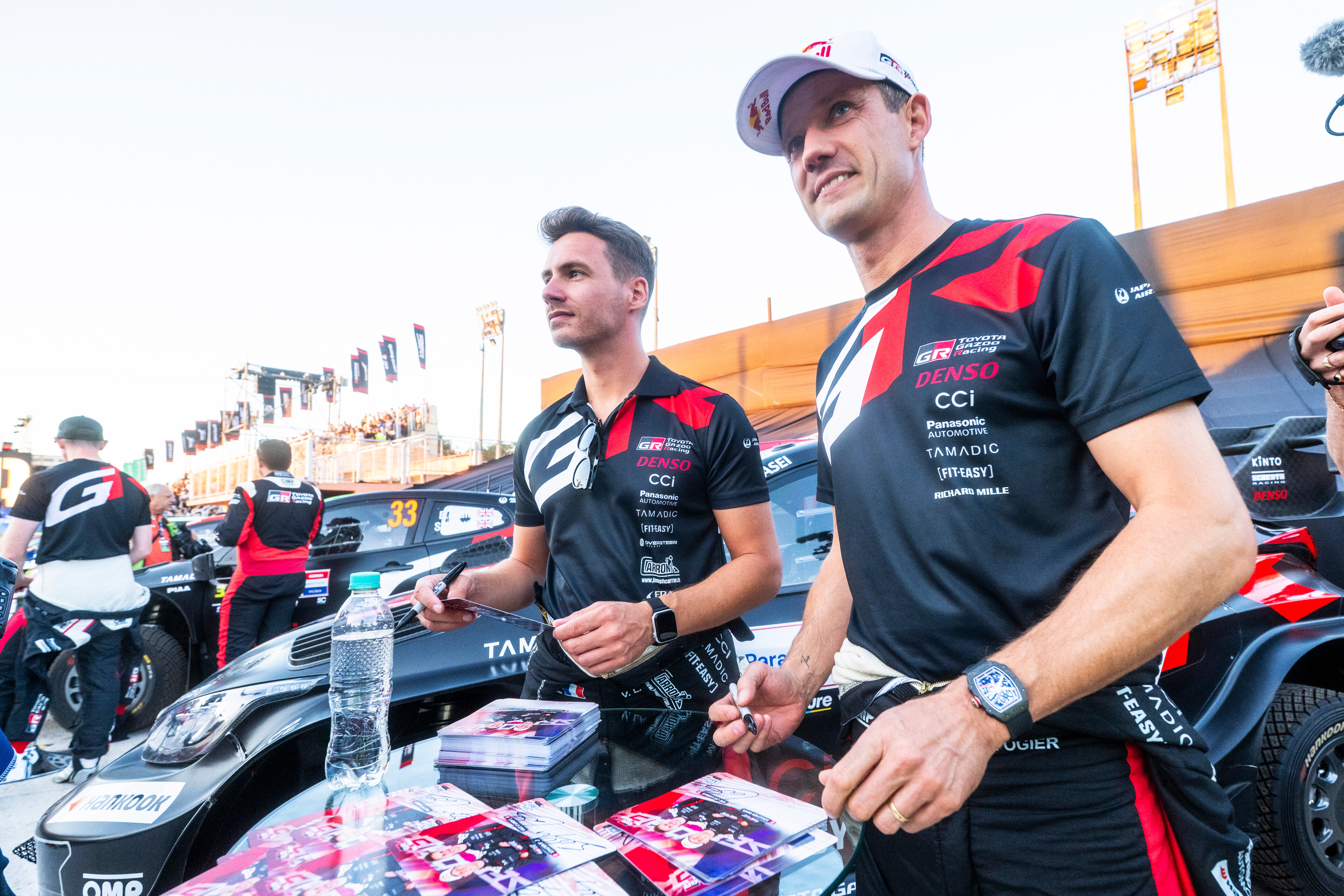 Sébastien Ogier wbija szpilę rywalom z Hyundaia