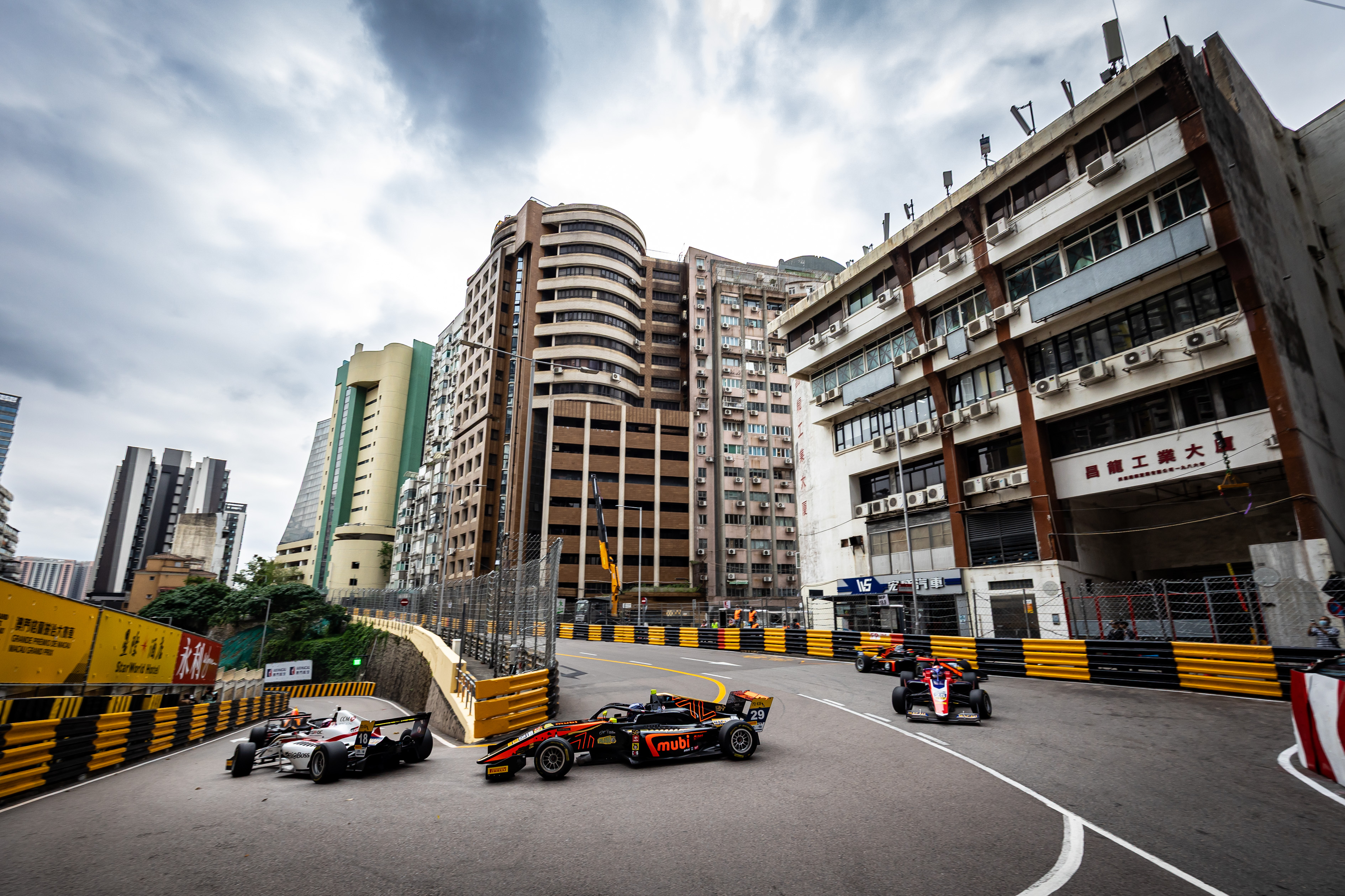 Tymek Kucharczyk z mocnym akcentem kończy Puchar Świata FIA w Makau