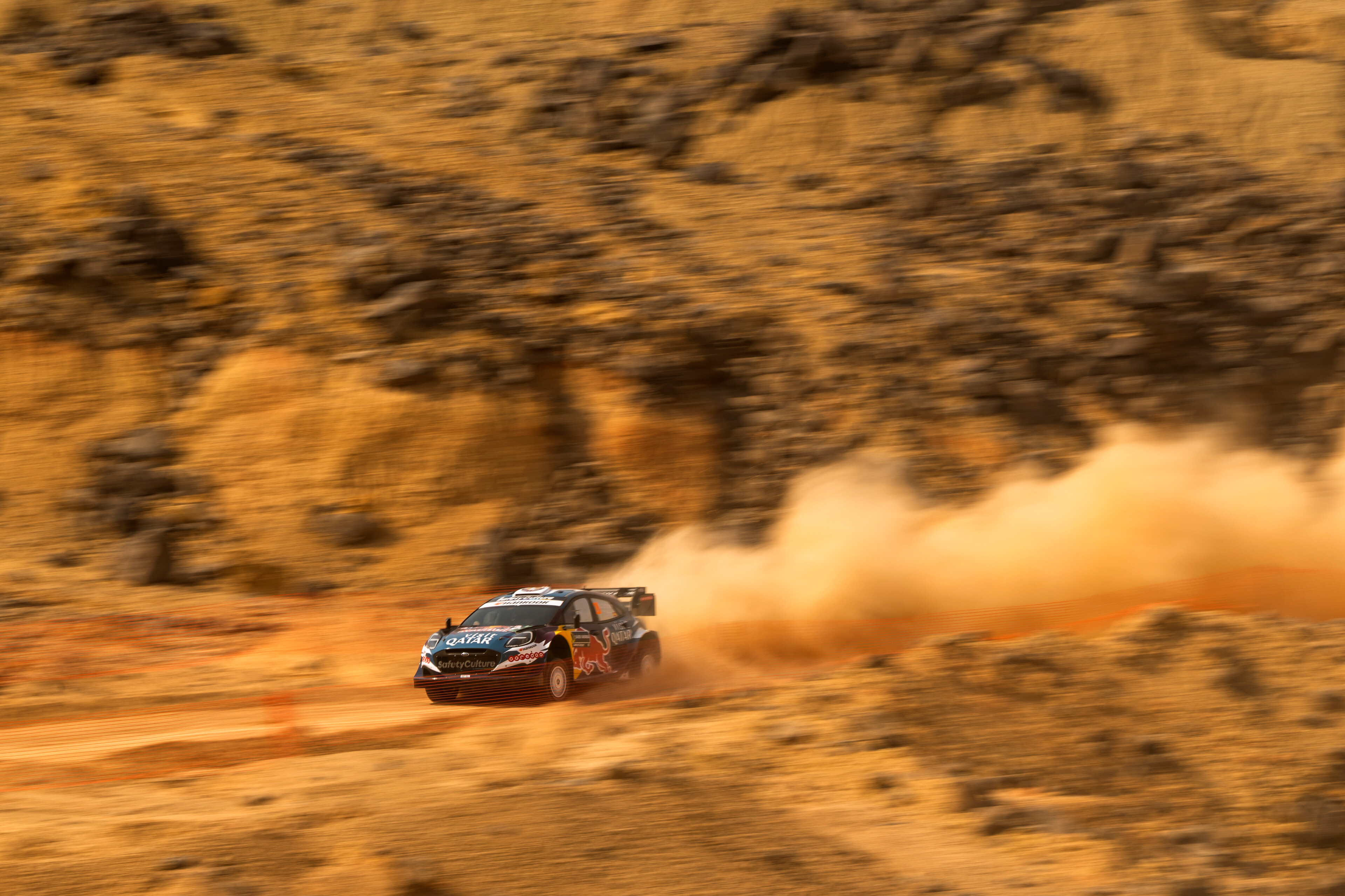 Strach przed przepaścią. Gwiazdy WRC wymusiły zmianę trasy w Arabii Saudyjskiej