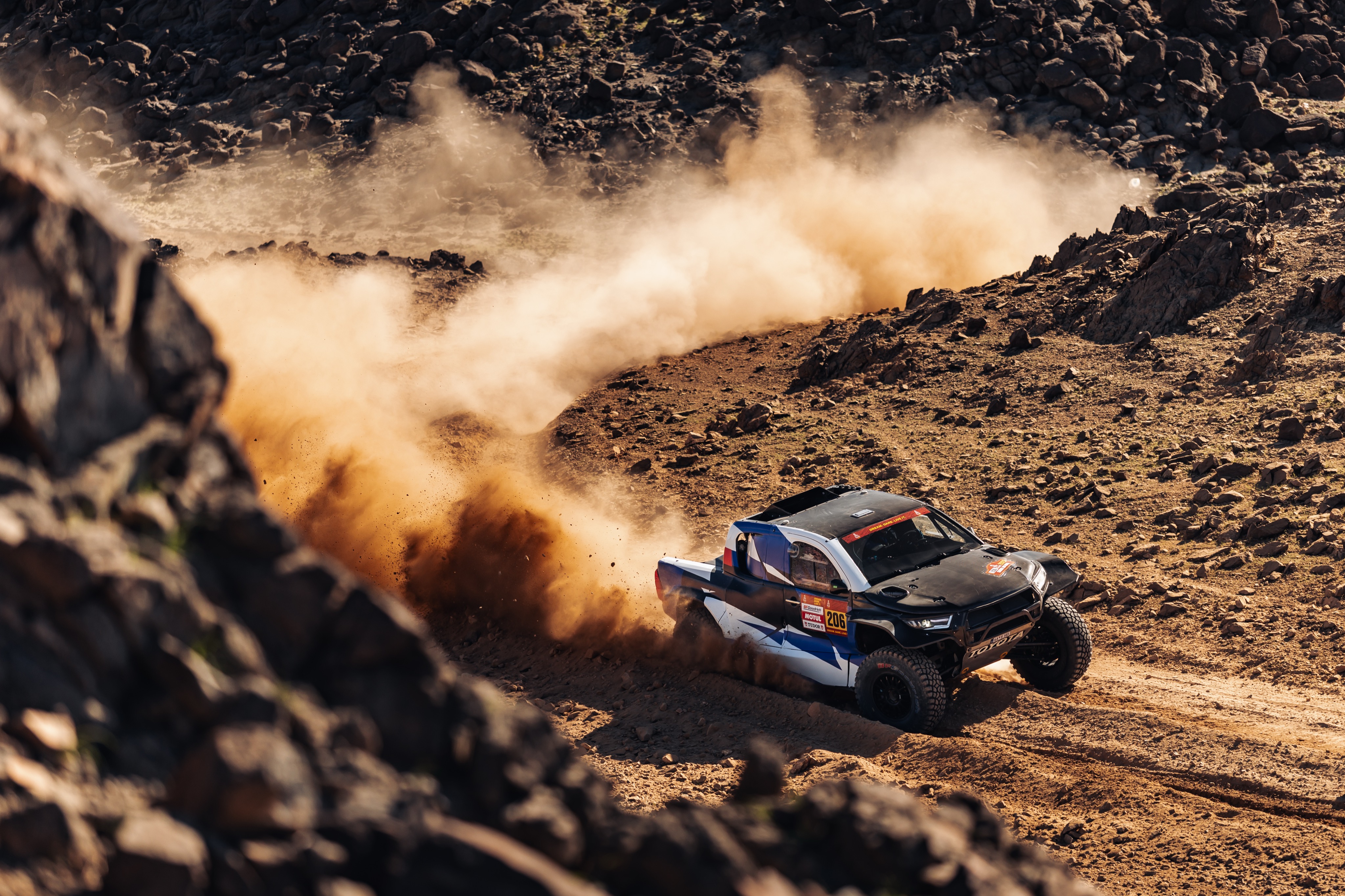 Energylandia Rally Team gotowa na Rajd Dakar. Części dotarły w ostatniej chwili