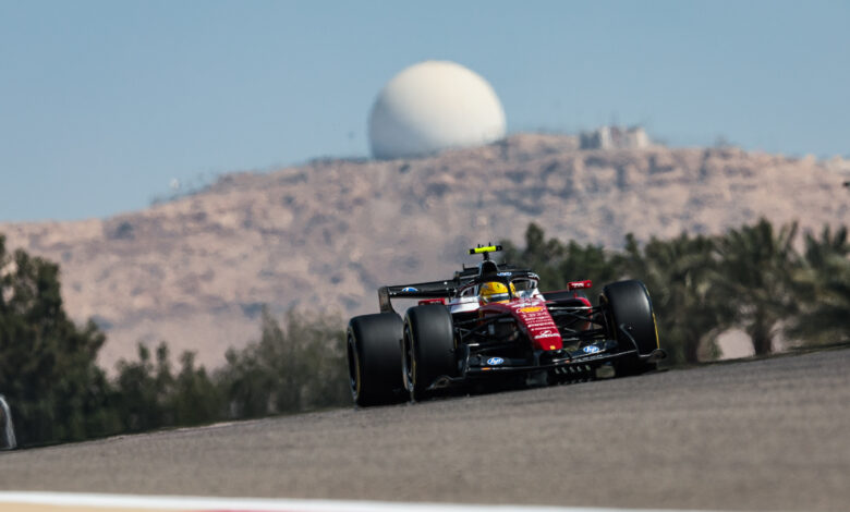 44 HAMILTON Lewis (gbr), Scuderia Ferrari SF-26, action during the Formula 1 Aramco pre-season testing 2026 of the 2026 FIA Formula One World Championship from February 11 to 13, 2026 on the Bahrain International Circuit, in Sakhir, Bahrain - Photo