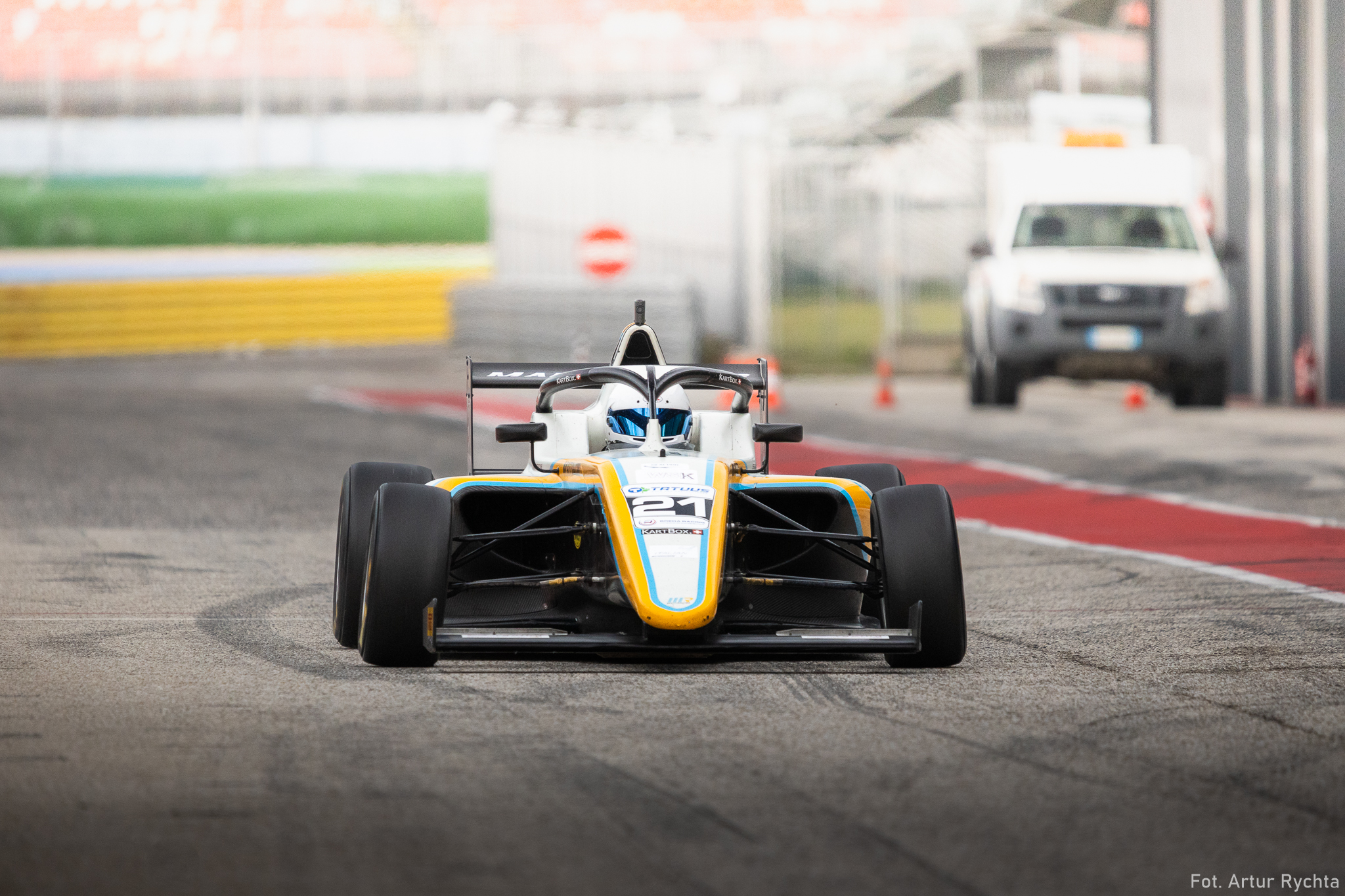 Cezary Bień wkracza do Formuły 4. 14-letni Polak podpisał kontrakt