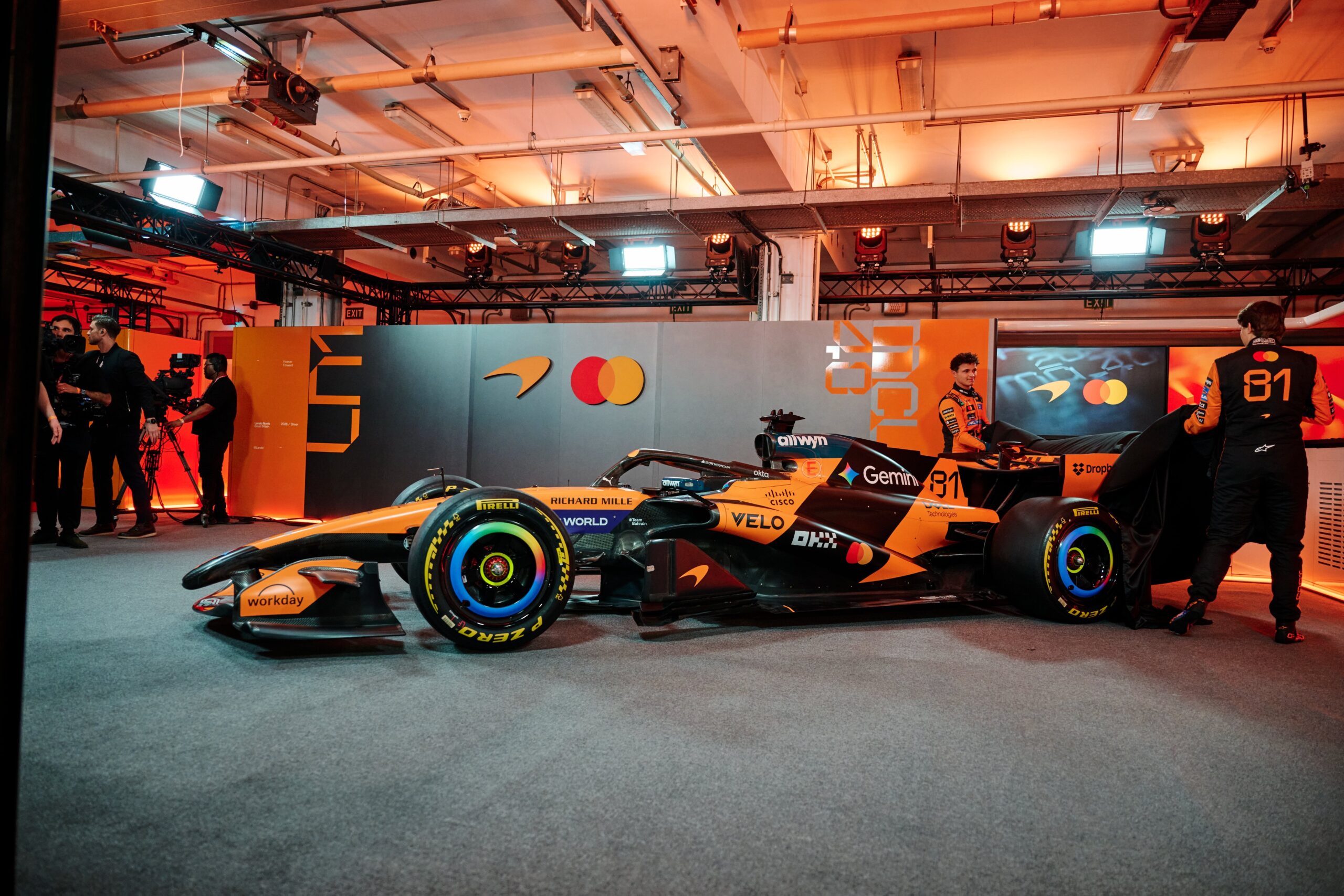 McLaren nie na czele. Zak Brown o szansach w 2026 roku
