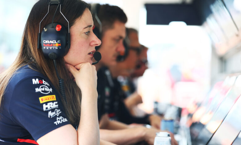 MEXICO CITY, MEXICO - OCTOBER 24: Hannah Schmitz, Principal Strategy Engineer of Oracle Red Bull Racing on the pit wall during practice ahead of the F1 Grand Prix of Mexico at Autodromo Hermanos Rodriguez on October 24, 2025 in Mexico City, Mexico. (Photo by