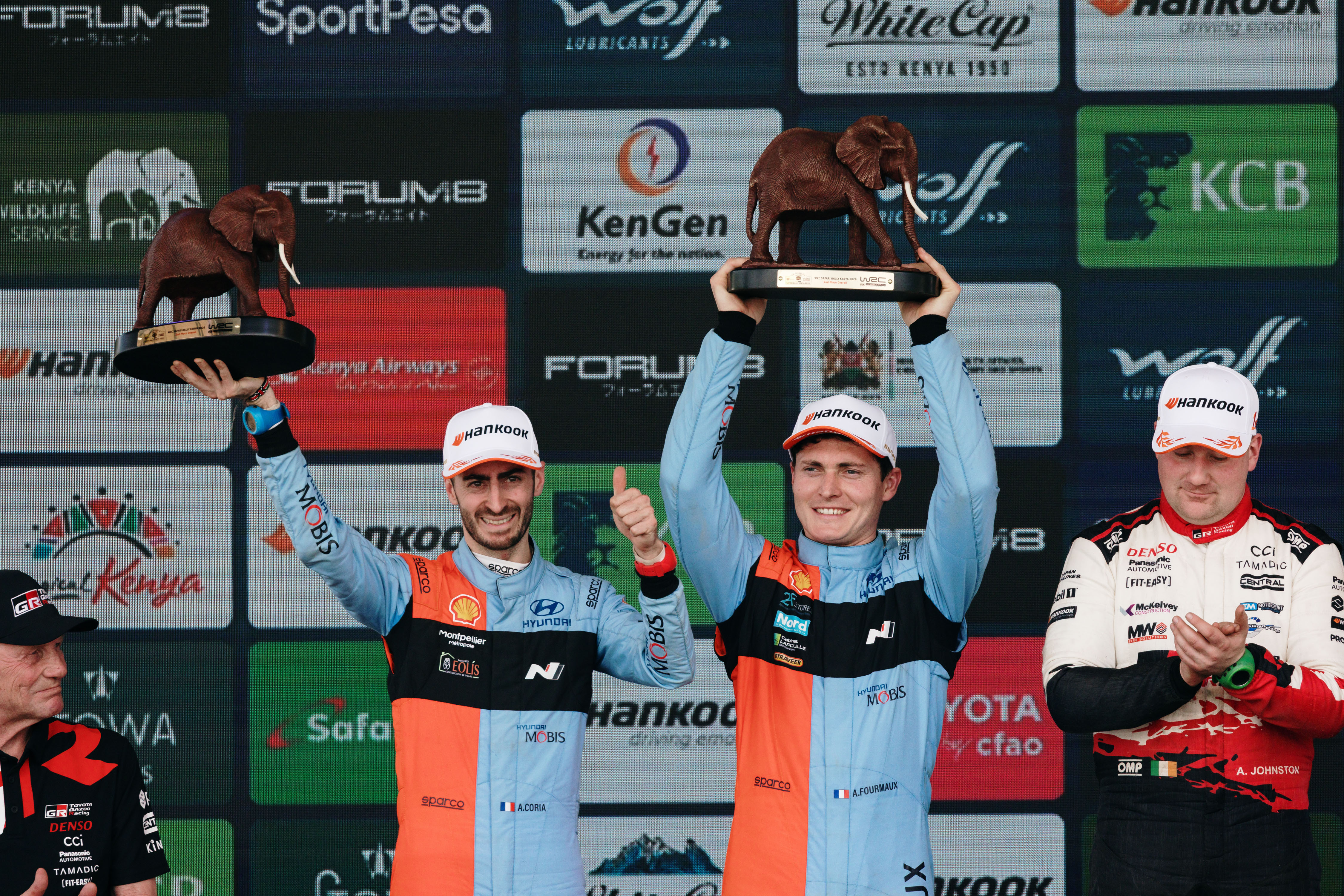 Fourmaux na podium w Kenii! Francuz wskazał bohaterów swojego sukcesu