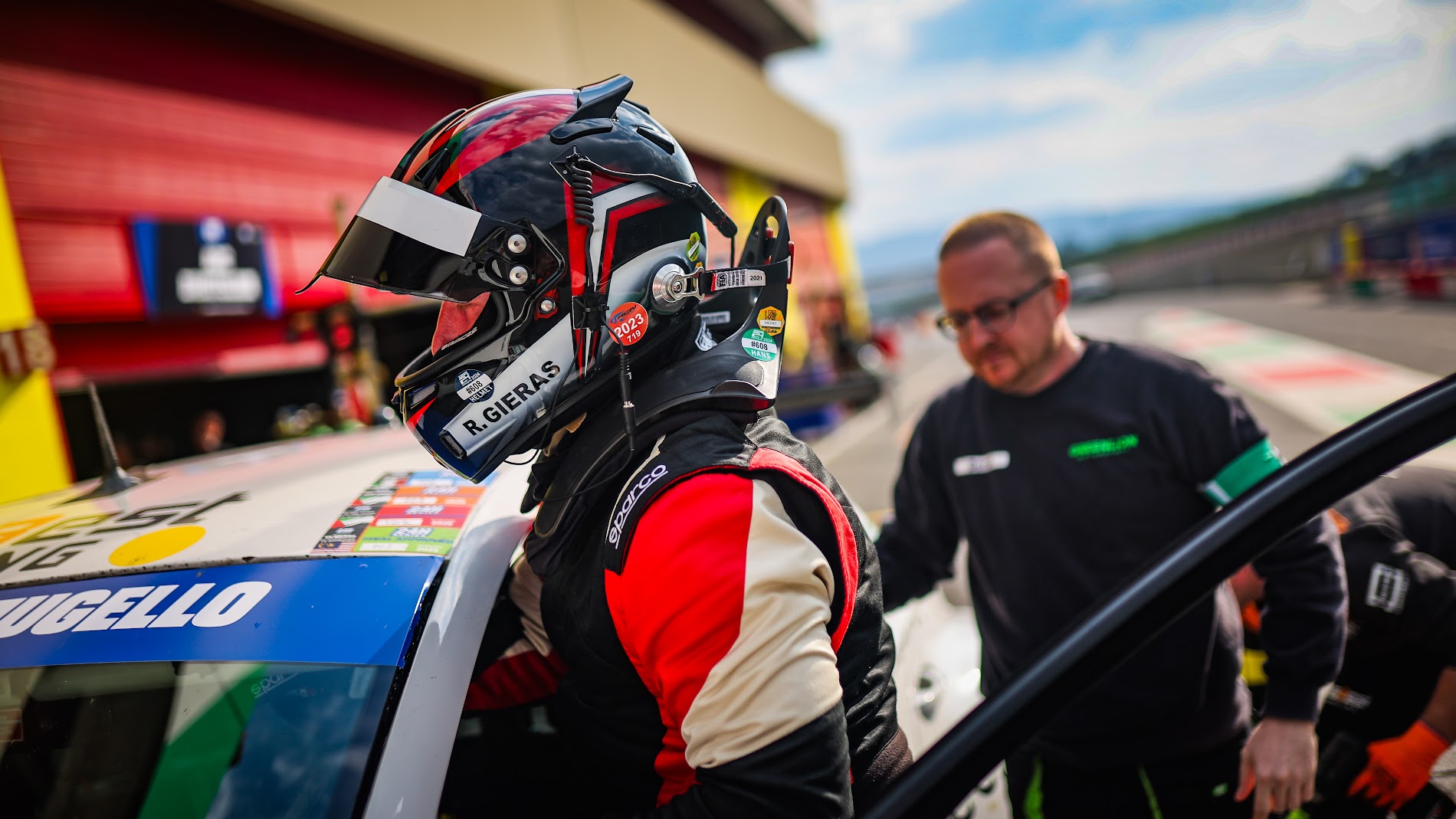 Zwycięstwo Rafała Gierasa w 12h Mugello pomimo awarii technicznych