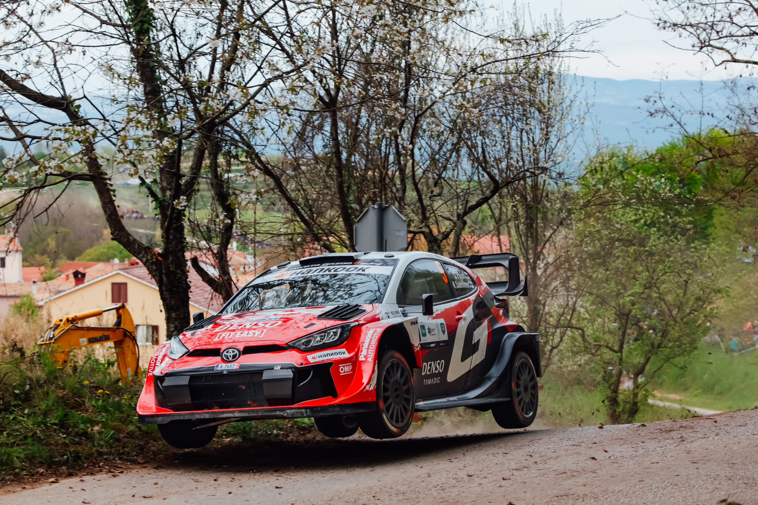 Sami Pajari liderem Rajdu Chorwacji po dramatycznym piątku