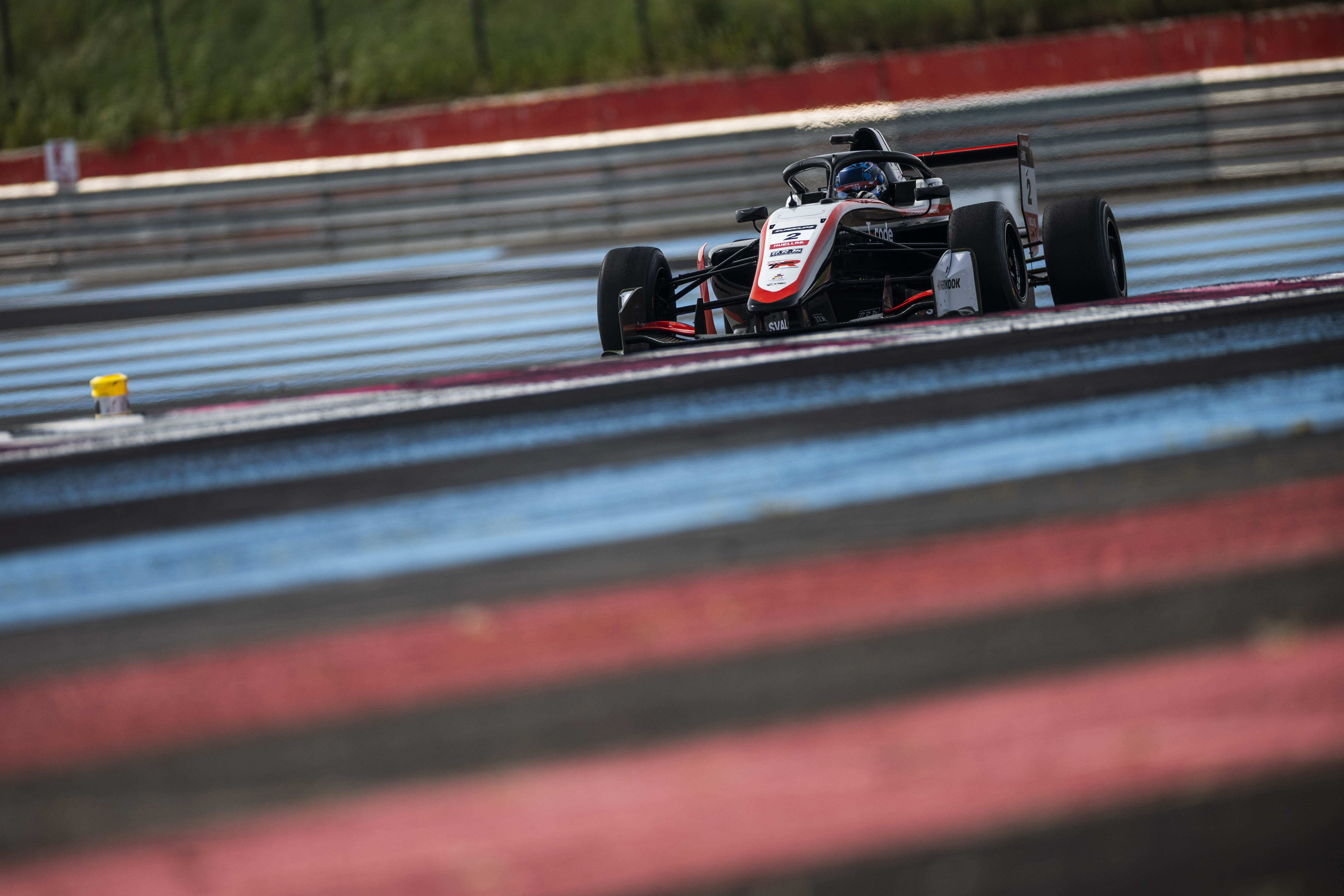Udany początek sezonu Kacpra Sztuki. Pierwsze punkty na Paul Ricard