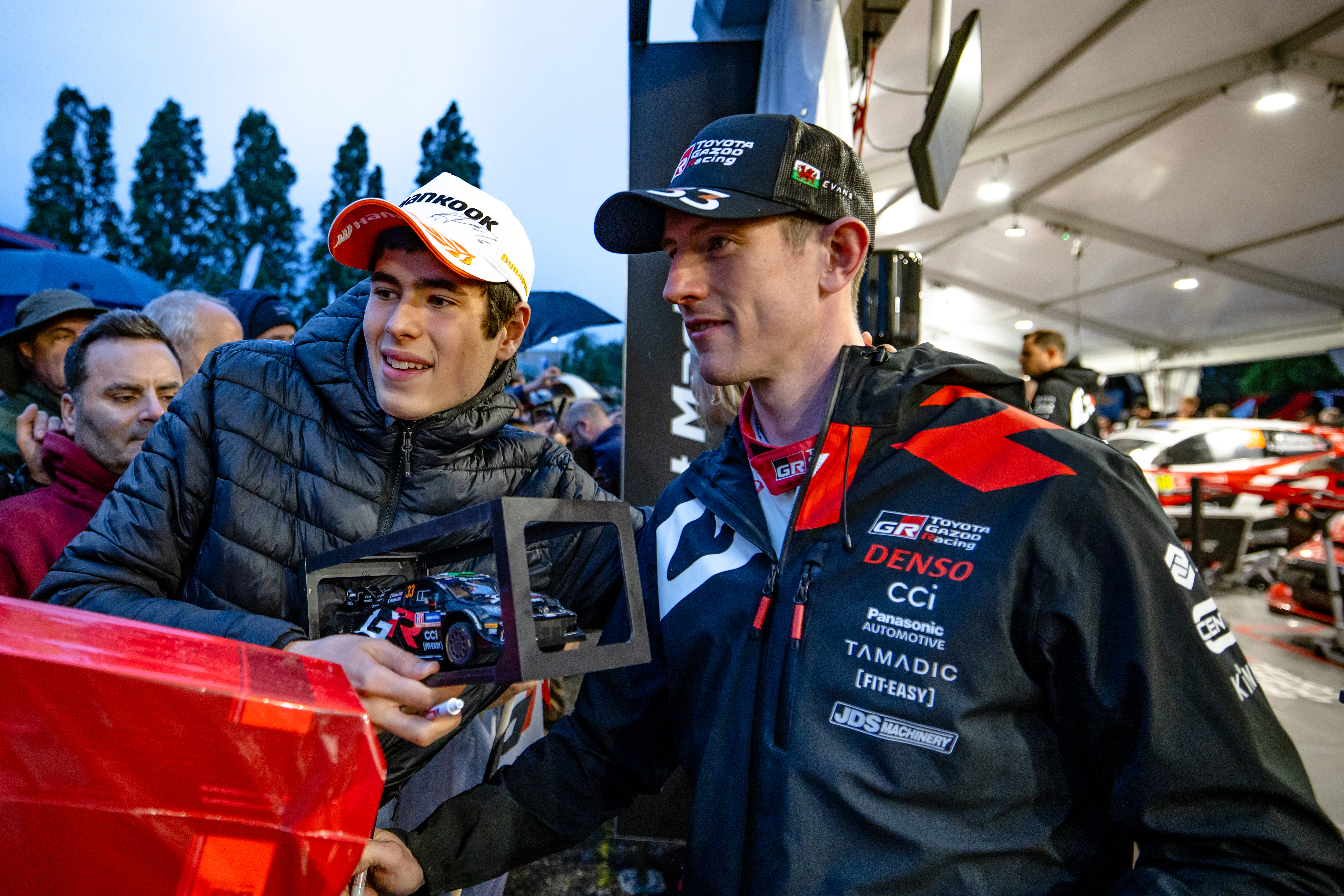 Elfyn Evans stracił punkty w Chile. Walka o tytuł WRC wkracza w decydującą fazę