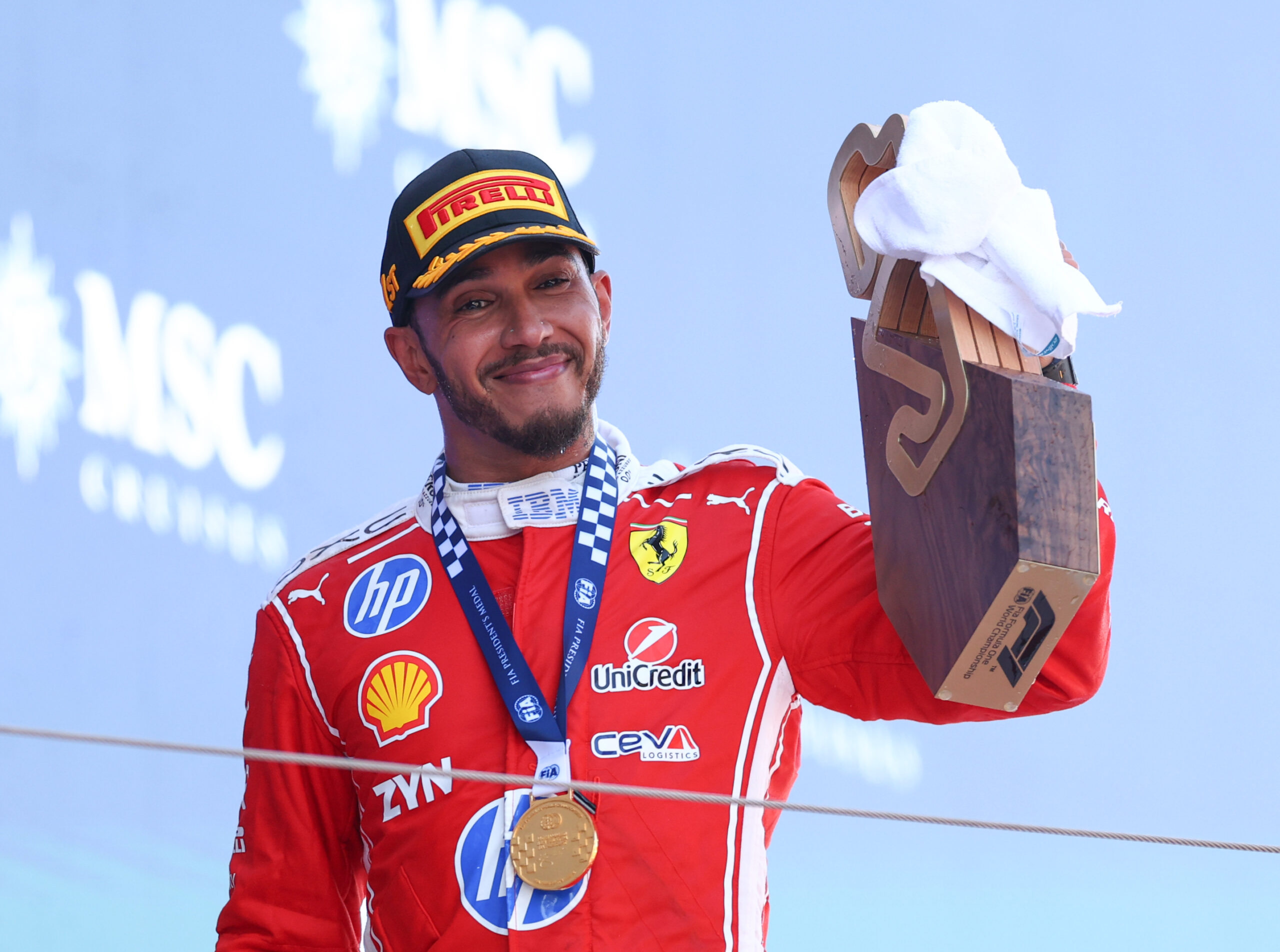 Hamilton uciszył krytyków. Pierwsza wygrana Brytyjczyka dla Ferrari stała się faktem