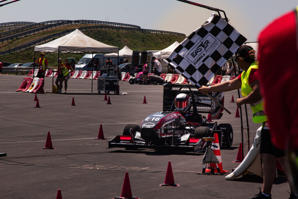 PWR Racing Team ponownie wygrywa Formula Student Easter
