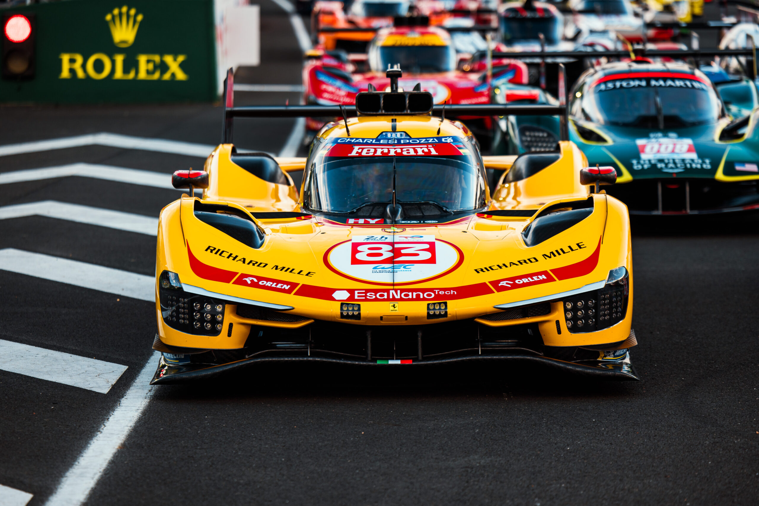 Kłopoty zespołu Roberta Kubicy w Le Mans. Ferrari w bandzie
