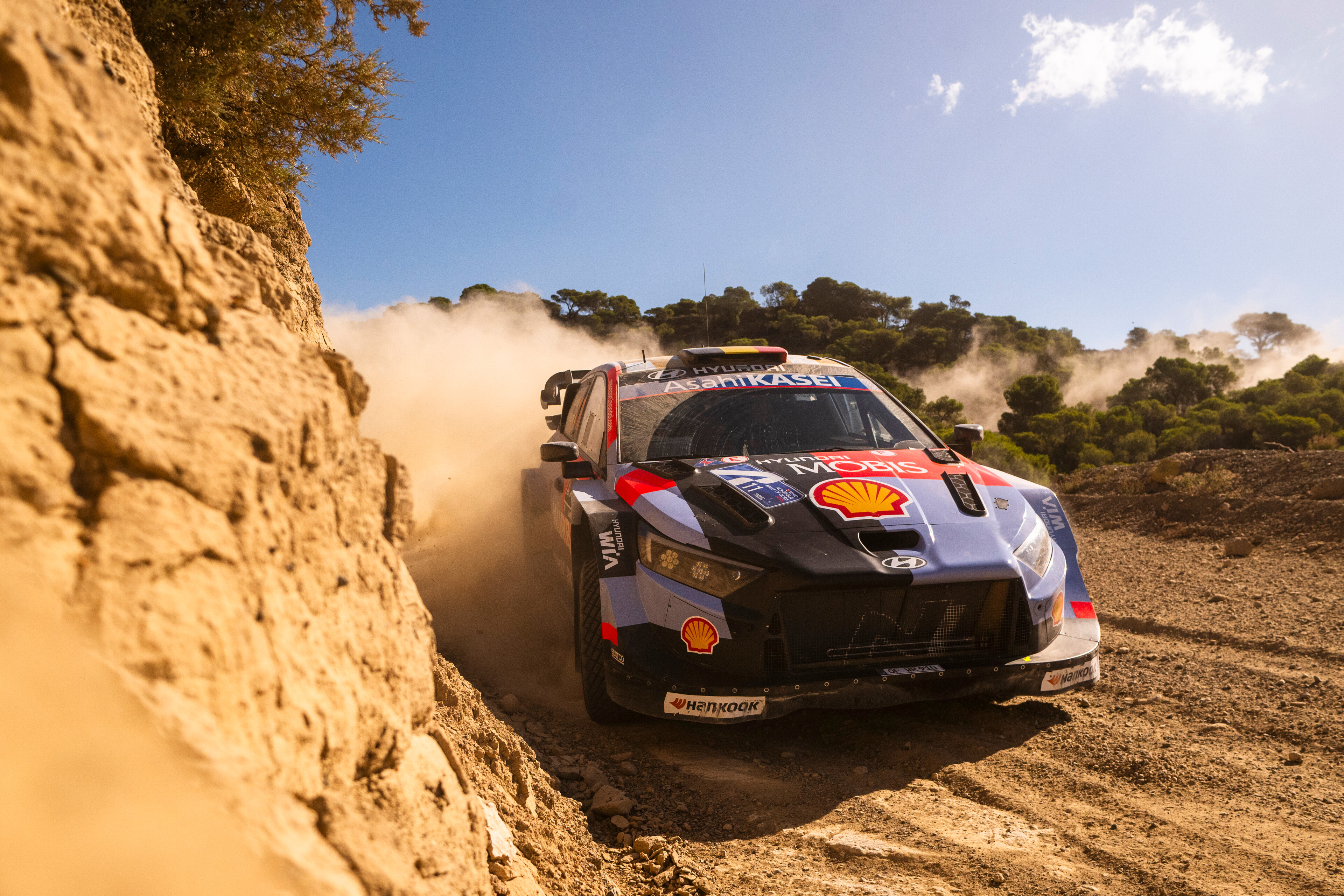 Sébastien Ogier wygrał Rajd Akropolu po zaciętej walce z Neuville’em