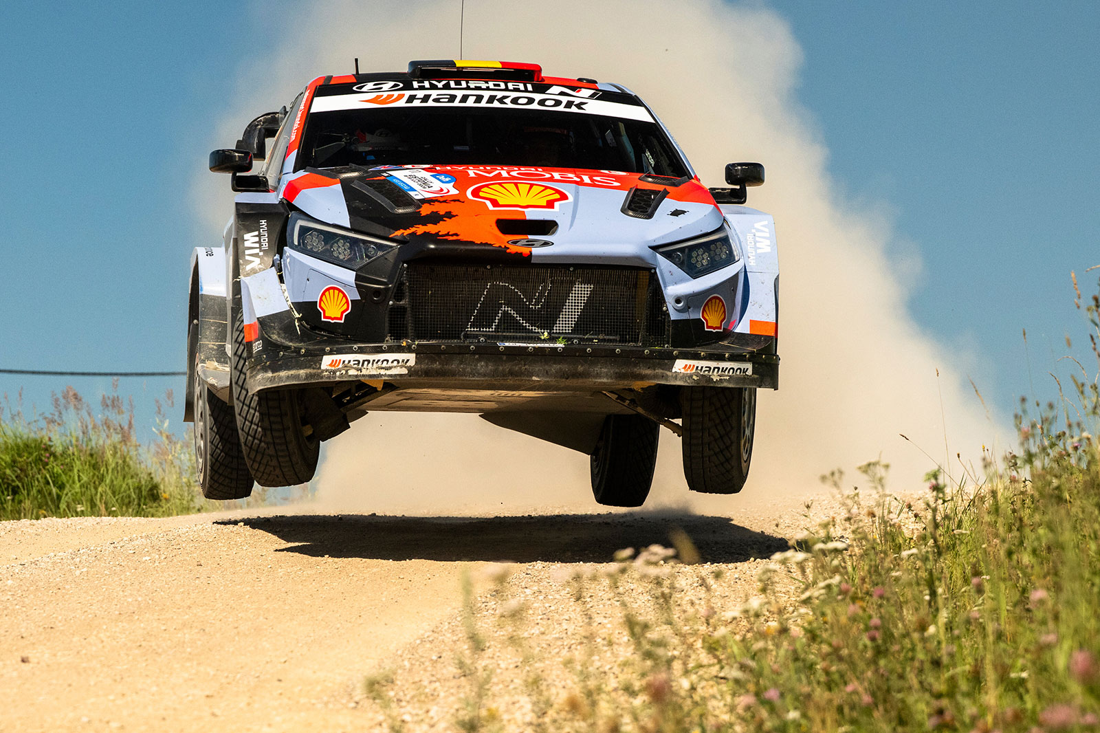 Sami Pajari coraz bliżej pierwszego zwycięstwa w WRC. Solberg traci 25 sekund