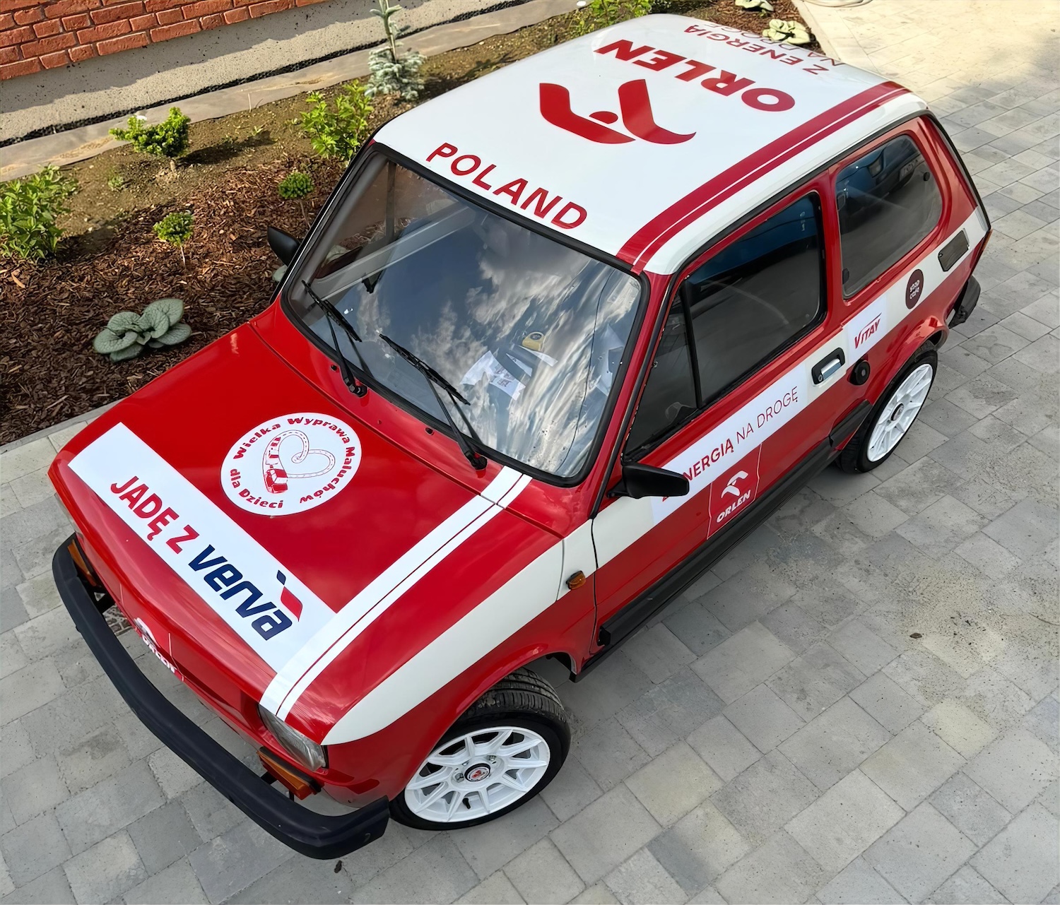Adrian Rzeźnik przesiadł się do Fiata 126p