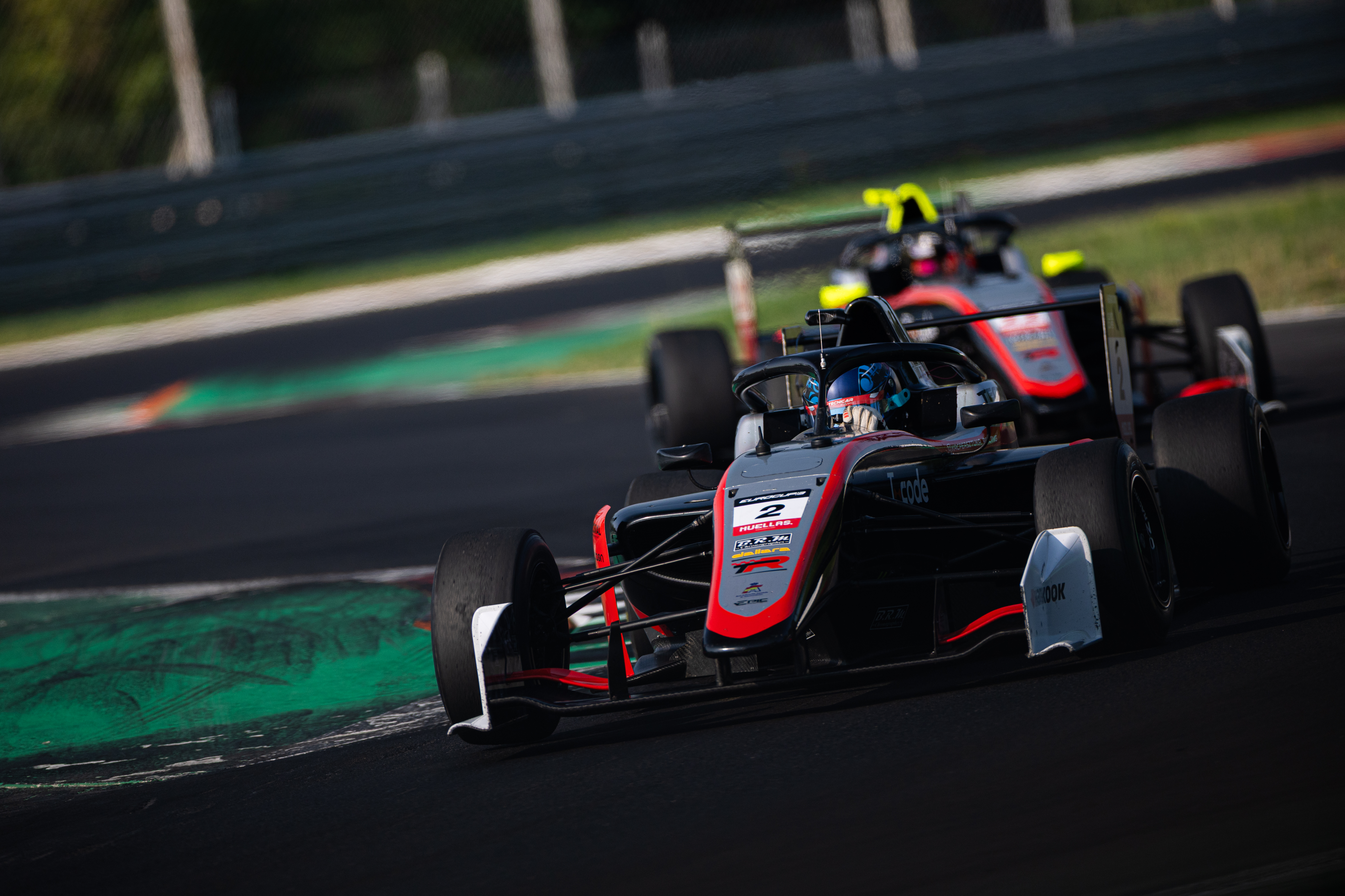 Kacper Sztuka z 16. pola na podium na Monzy!
